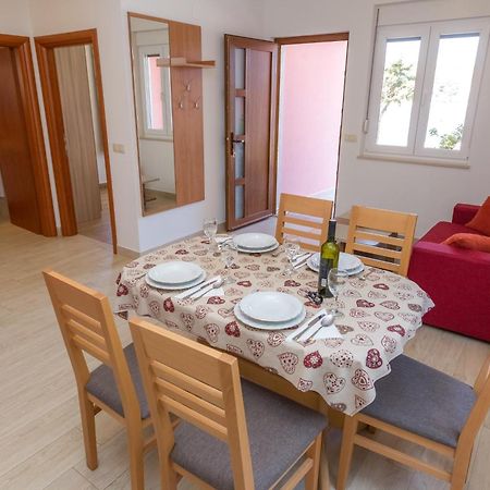Apartments By The Sea Veli Rat, Dugi Otok - 11525 Zimmer foto