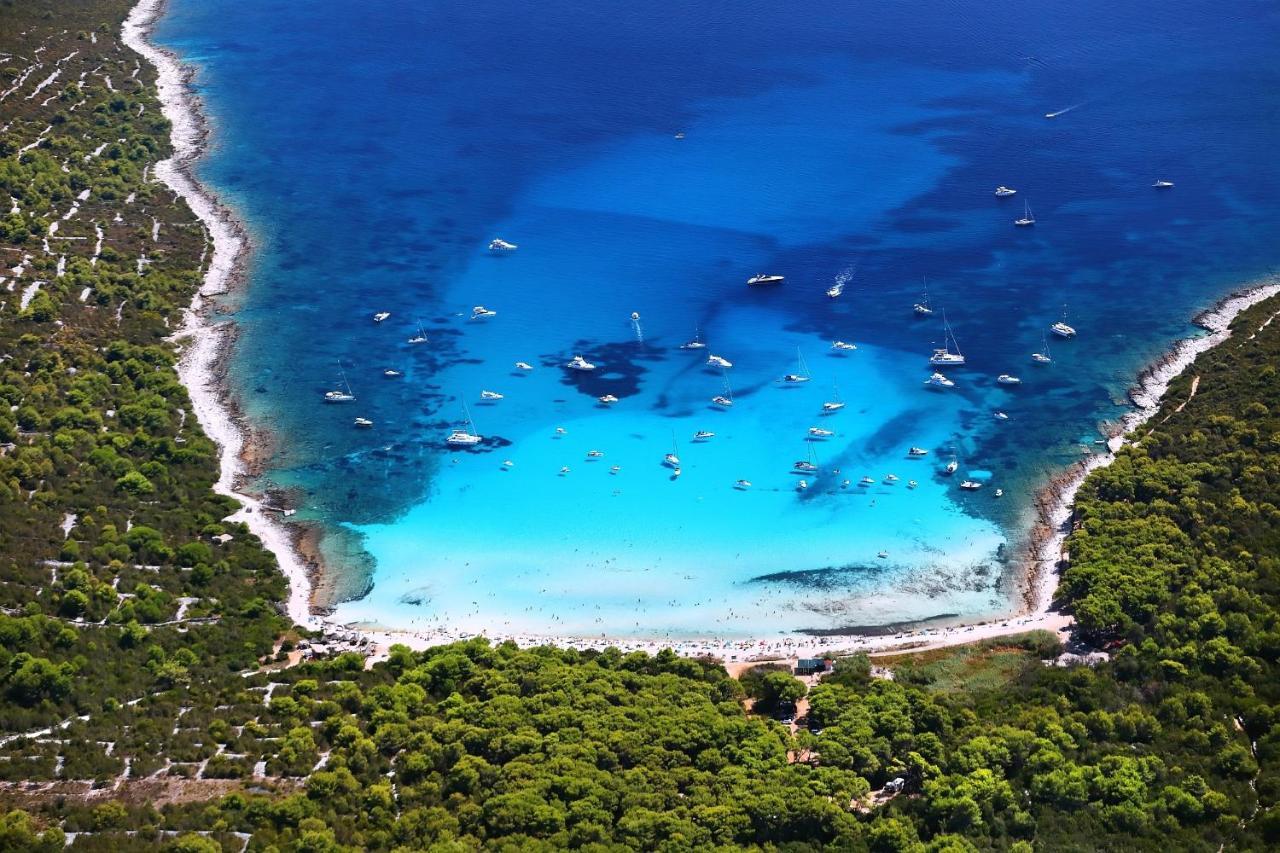 Apartments By The Sea Veli Rat, Dugi Otok - 11525 Exterior foto