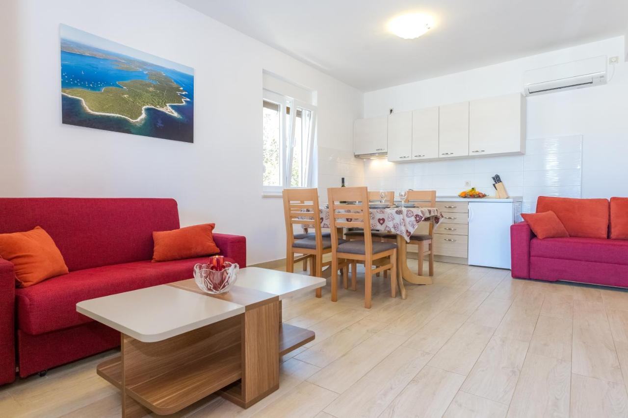 Apartments By The Sea Veli Rat, Dugi Otok - 11525 Exterior foto