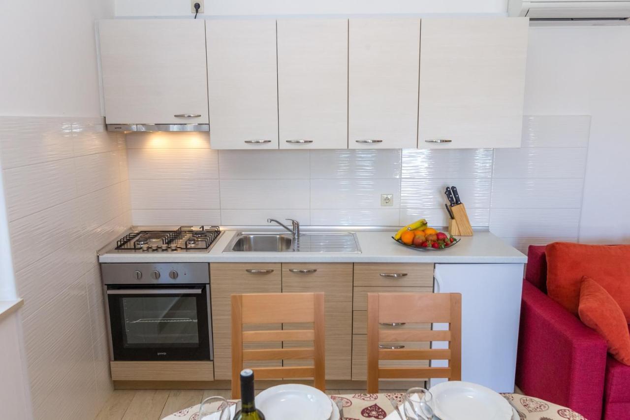 Apartments By The Sea Veli Rat, Dugi Otok - 11525 Exterior foto