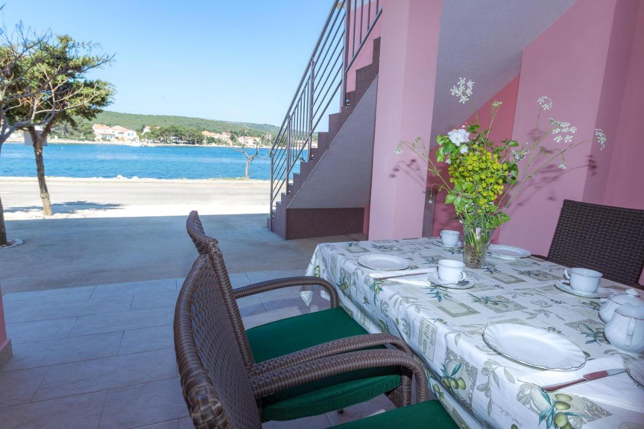 Apartments By The Sea Veli Rat, Dugi Otok - 11525 Exterior foto